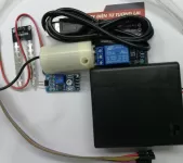 Bộ Combo Chế Hệ Thống Tự Động Tưới Nước Bằng Cảm Biến Độ Ẩm Tự Ráp DIY (Kèm hộp Pin)